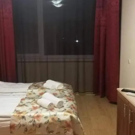 Sunny Two Bedroom Apartman