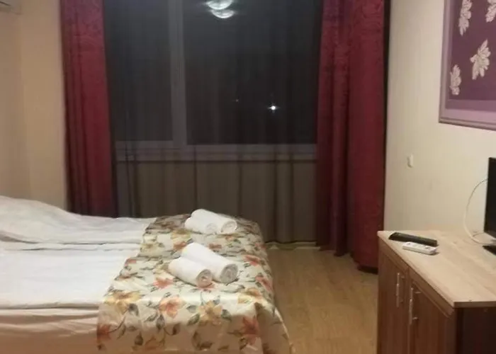 Sunny Two Bedroom Apartman